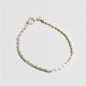 Wolf Circus Effy Bracelet in Sterling Silver with Freshwater Pearls